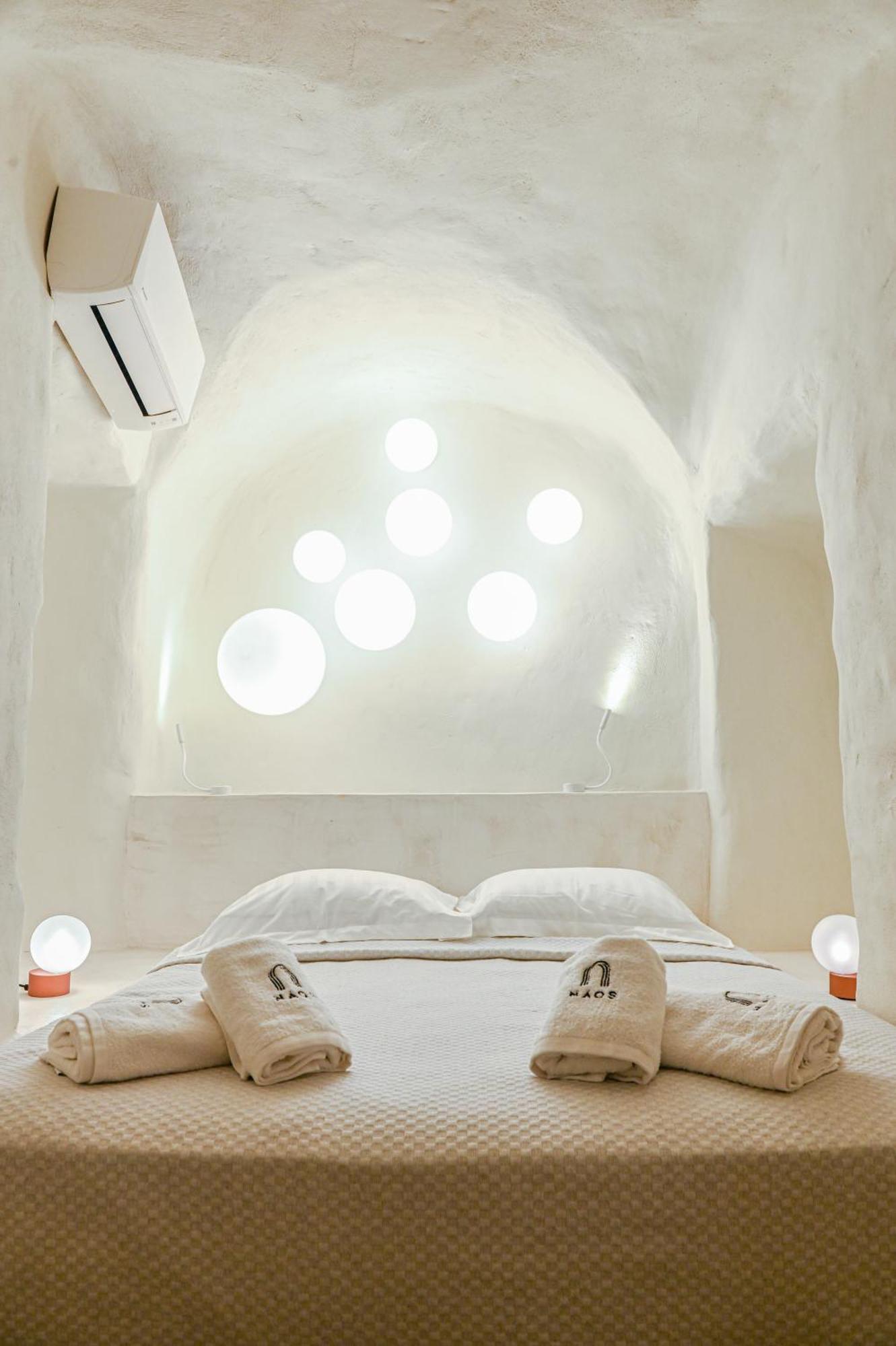 Naos Suites Vóthon Zewnętrze zdjęcie